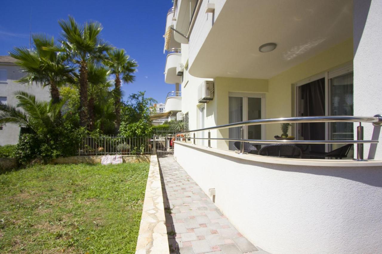 Apartments Paradise โตรกีร์ ภายนอก รูปภาพ