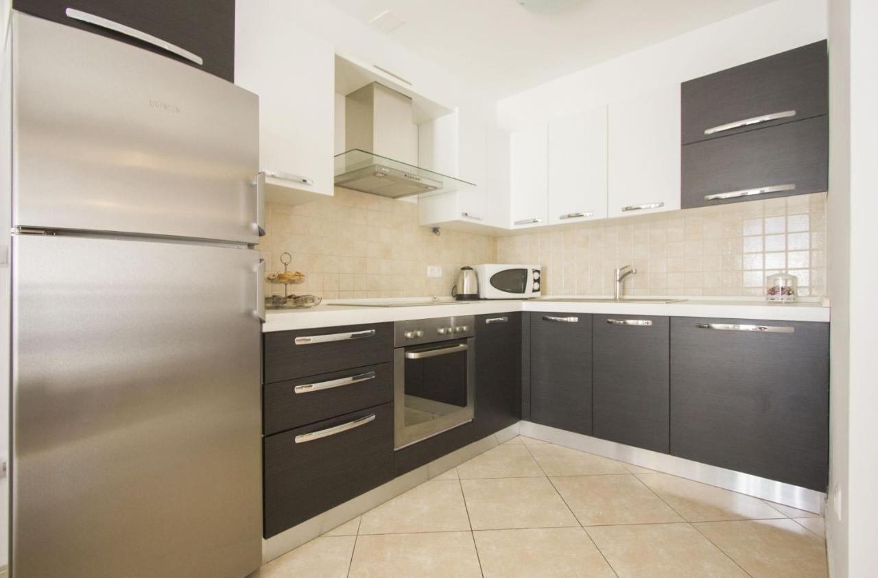 Apartments Paradise โตรกีร์ ภายนอก รูปภาพ