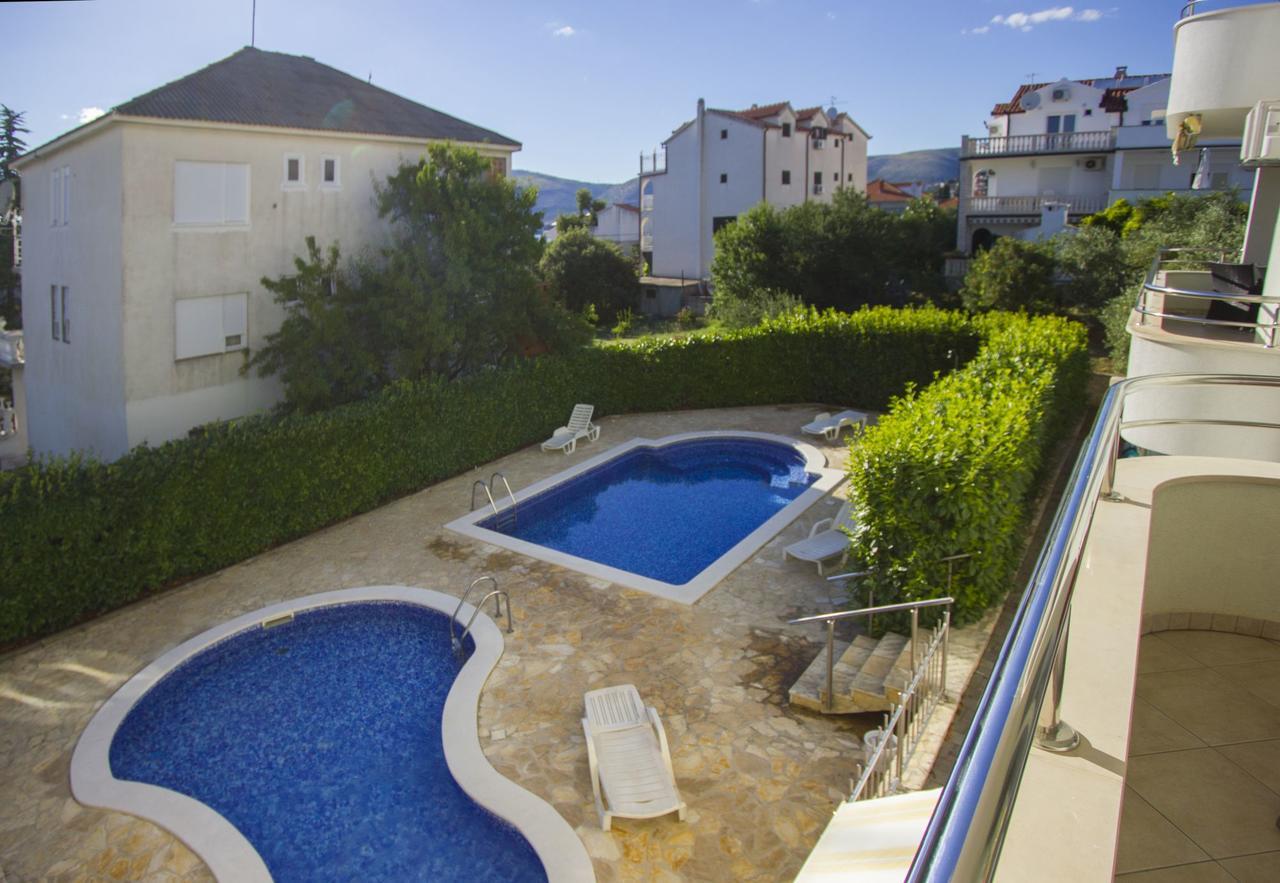 Apartments Paradise โตรกีร์ ภายนอก รูปภาพ