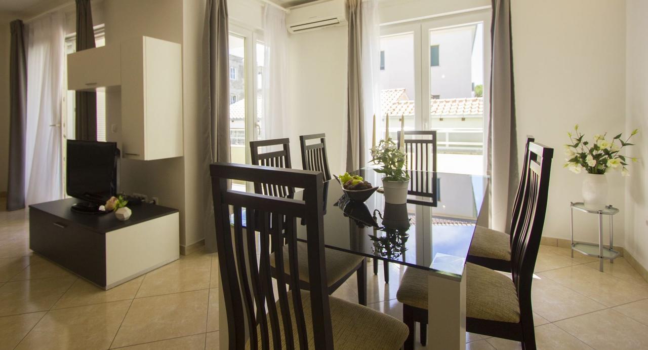 Apartments Paradise โตรกีร์ ภายนอก รูปภาพ