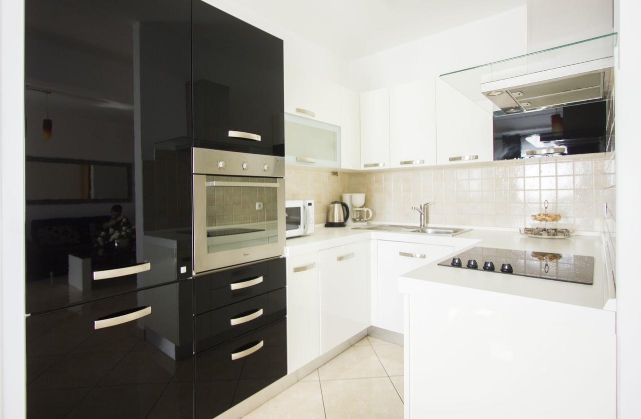 Apartments Paradise โตรกีร์ ภายนอก รูปภาพ