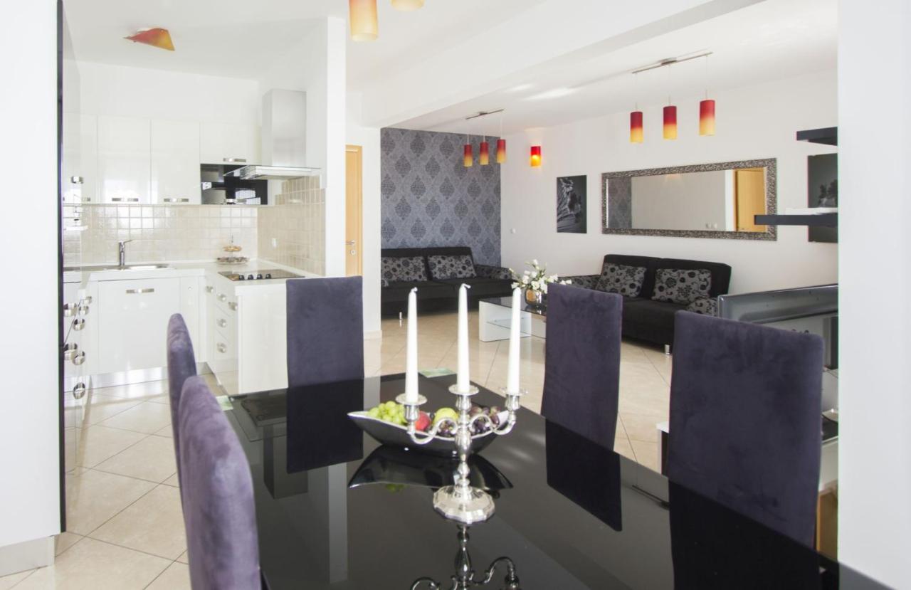 Apartments Paradise โตรกีร์ ภายนอก รูปภาพ